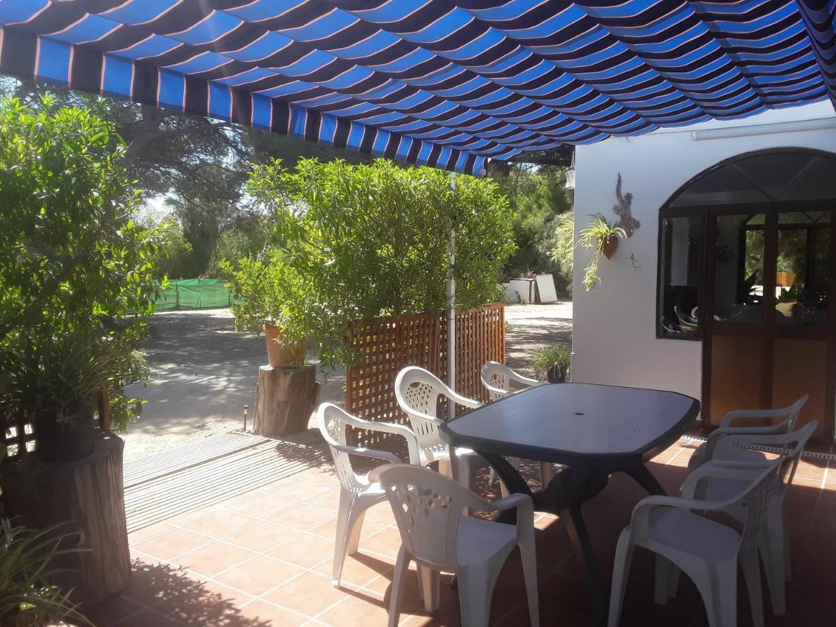 En Finca Las Dunas Dos Chalets Con Jacuzzis En Primera Linea De Playa , Uno De 4 Dormitorios Y Otro De 2 Dormitorios, Llama Al Seiscientos Veintisiete Cuatrocientos Diecisiete Trescientos Noventa Y Ocho Rota Extérieur photo