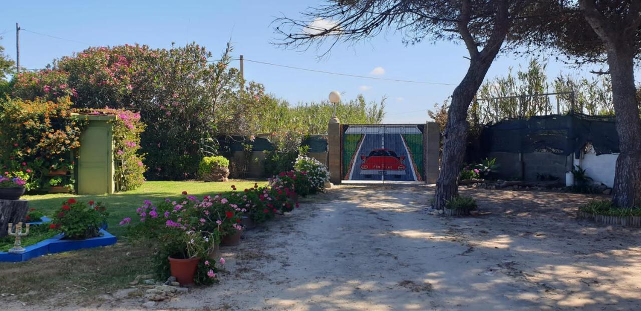 En Finca Las Dunas Dos Chalets Con Jacuzzis En Primera Linea De Playa , Uno De 4 Dormitorios Y Otro De 2 Dormitorios, Llama Al Seiscientos Veintisiete Cuatrocientos Diecisiete Trescientos Noventa Y Ocho Rota Extérieur photo