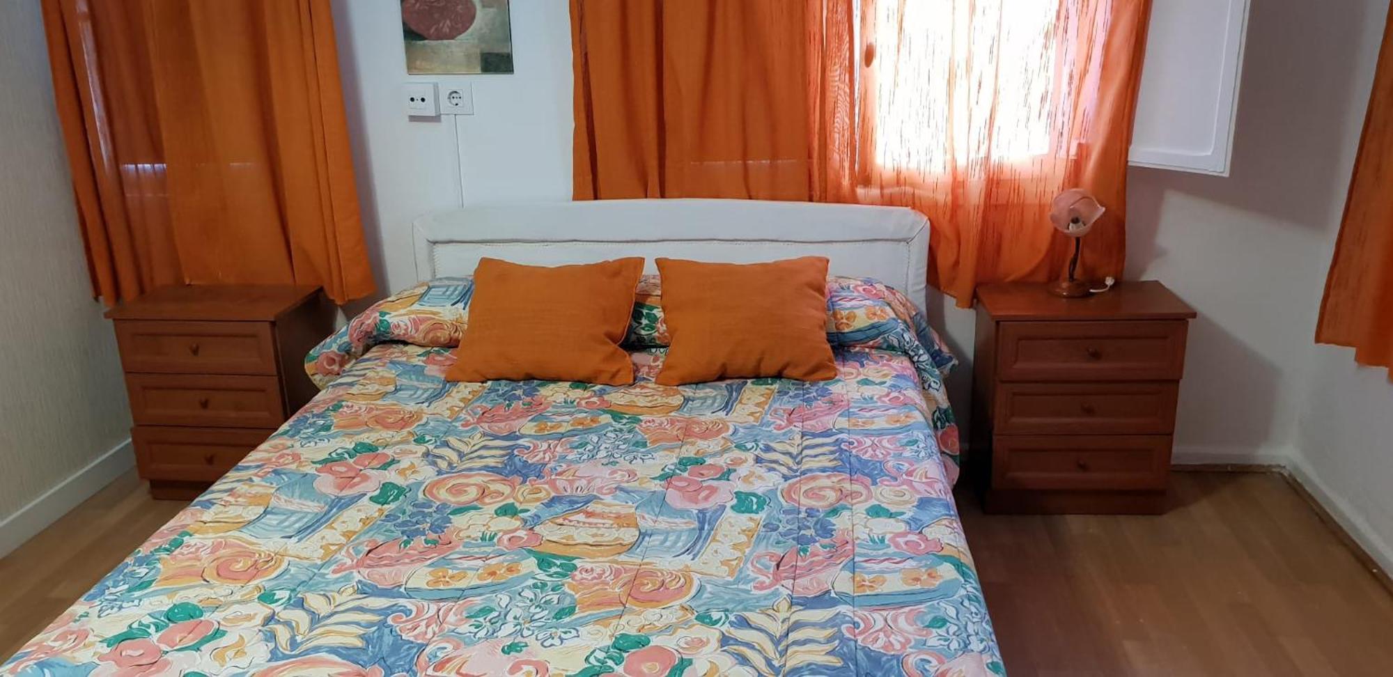 En Finca Las Dunas Dos Chalets Con Jacuzzis En Primera Linea De Playa , Uno De 4 Dormitorios Y Otro De 2 Dormitorios, Llama Al Seiscientos Veintisiete Cuatrocientos Diecisiete Trescientos Noventa Y Ocho Rota Extérieur photo