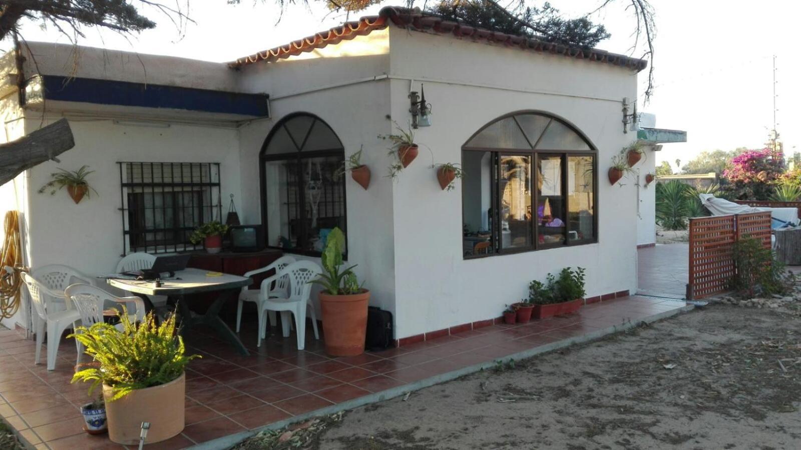 En Finca Las Dunas Dos Chalets Con Jacuzzis En Primera Linea De Playa , Uno De 4 Dormitorios Y Otro De 2 Dormitorios, Llama Al Seiscientos Veintisiete Cuatrocientos Diecisiete Trescientos Noventa Y Ocho Rota Extérieur photo