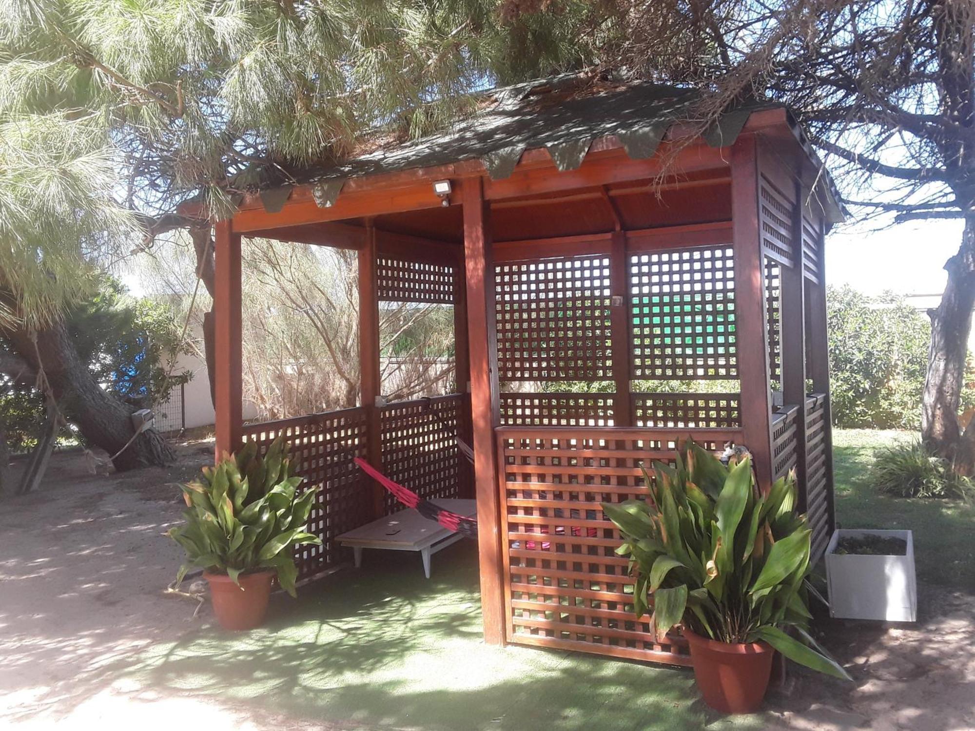 En Finca Las Dunas Dos Chalets Con Jacuzzis En Primera Linea De Playa , Uno De 4 Dormitorios Y Otro De 2 Dormitorios, Llama Al Seiscientos Veintisiete Cuatrocientos Diecisiete Trescientos Noventa Y Ocho Rota Extérieur photo