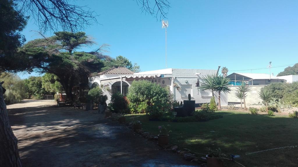 En Finca Las Dunas Dos Chalets Con Jacuzzis En Primera Linea De Playa , Uno De 4 Dormitorios Y Otro De 2 Dormitorios, Llama Al Seiscientos Veintisiete Cuatrocientos Diecisiete Trescientos Noventa Y Ocho Rota Extérieur photo