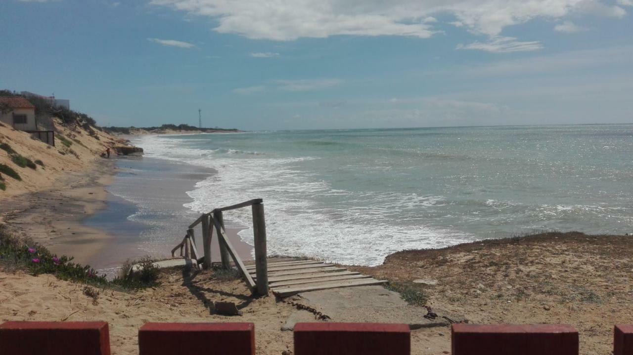 En Finca Las Dunas Dos Chalets Con Jacuzzis En Primera Linea De Playa , Uno De 4 Dormitorios Y Otro De 2 Dormitorios, Llama Al Seiscientos Veintisiete Cuatrocientos Diecisiete Trescientos Noventa Y Ocho Rota Extérieur photo